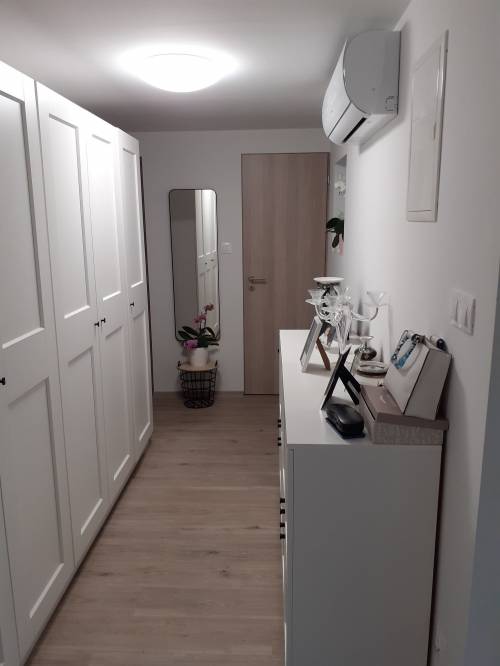 Praktikus házikó eladó 009