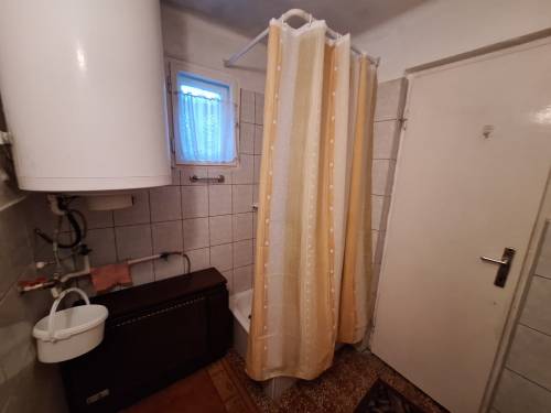 Eladó családi ház Hévízen 015