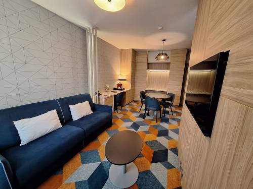 Hévízen, a 4*-os Hotel Európa fitben apartman eladó 012