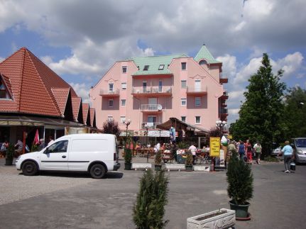 Üzlethelyiség Hévíz központjában eladó 001