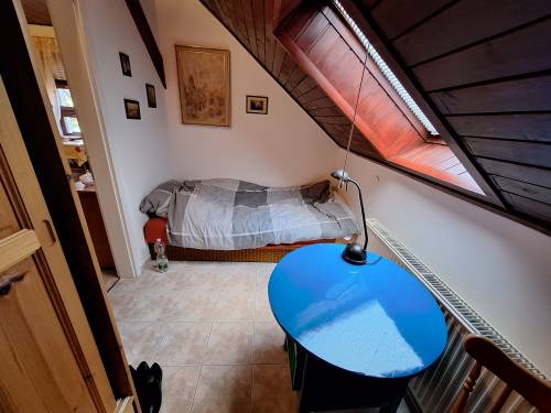 Bútorozott, azonnal költözhető 32 m²-es lakás Hévízen 009