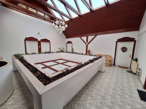 Bútorozott, azonnal költözhető 32 m²-es lakás Hévízen 011